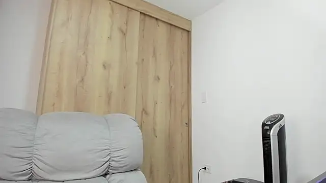 xspecialoomx online show from 13, 1, 2026