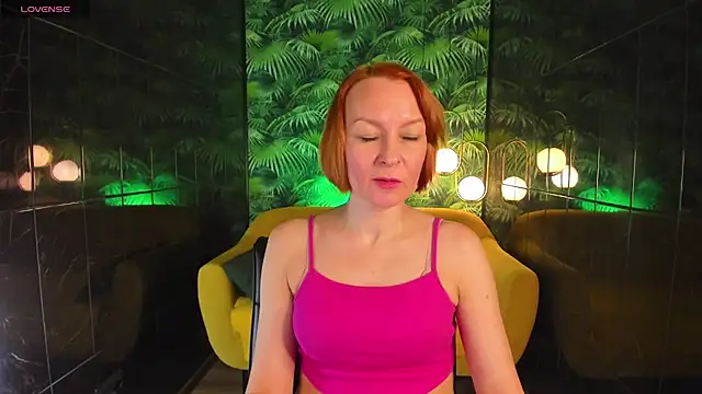 Snapshot of NikaGentle chatting on 2, 12, 2024 NikaGentle online show from 2, 12, 2024