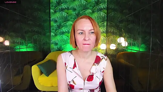Snapshot of NikaGentle chatting on 4, 12, 2024 NikaGentle online show from 4, 12, 2024