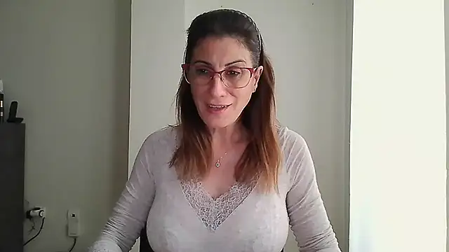 Snapshot of Sanada_hot chatting on 9, 10, 2025 Sanada hot online show from 9, 10, 2025