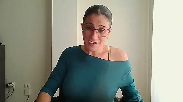 Snapshot of Sanada_hot chatting on 15, 10, 2025 Sanada hot online show from 15, 10, 2025