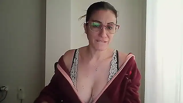 Snapshot of Sanada_hot chatting on 12, 11, 2025 Sanada hot online show from 12, 11, 2025