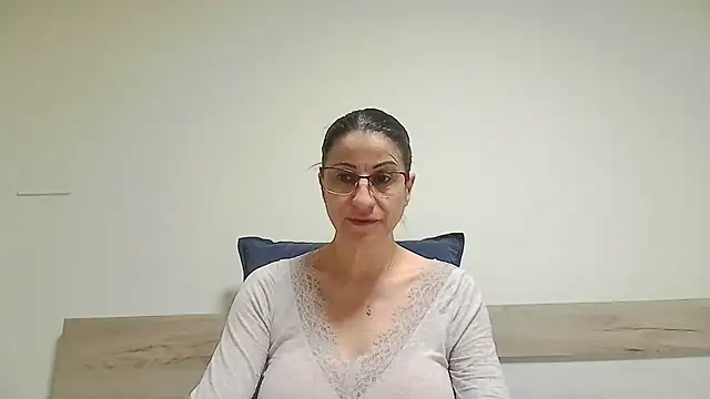 Sanada hot online show from 16, 1, 2026