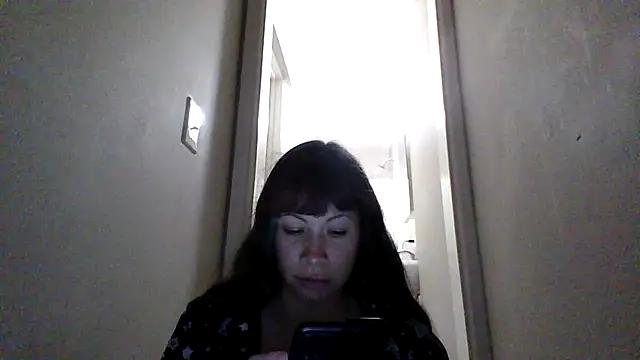 Snapshot of petitedoll29 chatting on 27, 10, 2025 petitedoll29 online show from 27, 10, 2025