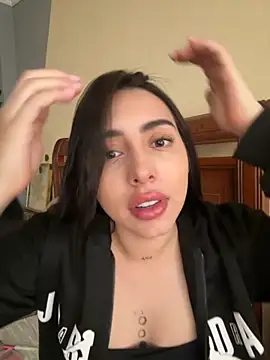 isabella jade online show from 4, 10, 2025