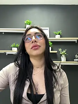 isabella jade online show from 8, 11, 2025