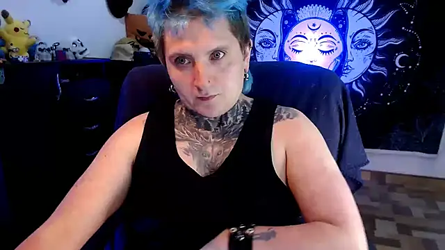Snapshot of Marieblueeyes chatting on 4, 2, 2025 Marieblueeyes online show from 4, 2, 2025