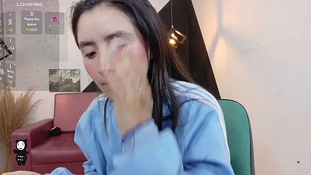 Perla Campbell online show from 28, 10, 2025