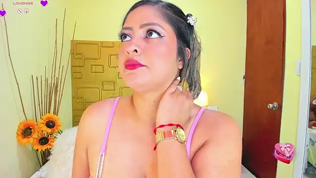 Julia Haye online show from 28, 1, 2025