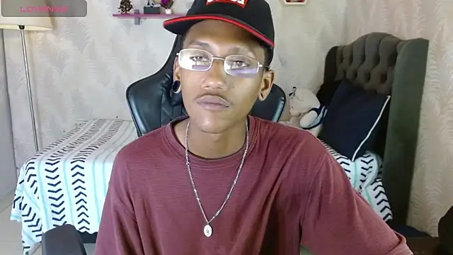 Snapshot of ManSant chatting on 11, 9, 2025 ManSant online show from 11, 9, 2025