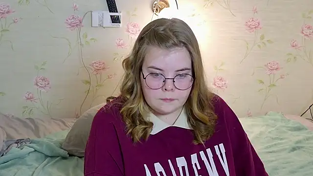 Snapshot of sinnamon_ chatting on 20, 2, 2026 sinnamon online show from 20, 2, 2026