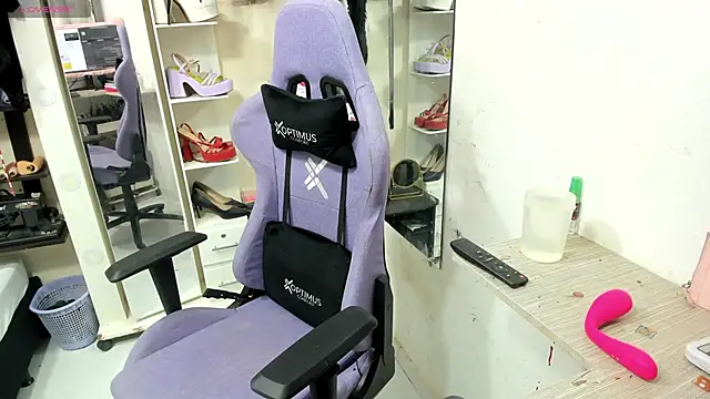 Snapshot of allsson_queen chatting on 13, 1, 2025 allsson queen online show from 13, 1, 2025