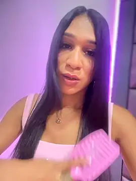 Ashly Miller online show from 20, 10, 2025