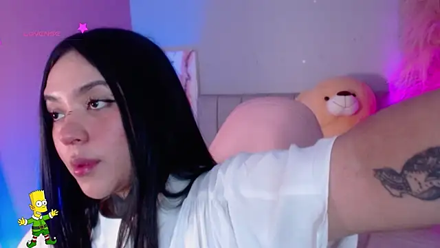 Snapshot of kim_blake chatting on 18, 12, 2024 kim blake online show from 18, 12, 2024