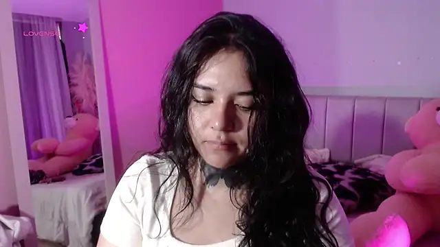 Snapshot of kim_blake chatting on 2, 1, 2025 kim blake online show from 2, 1, 2025