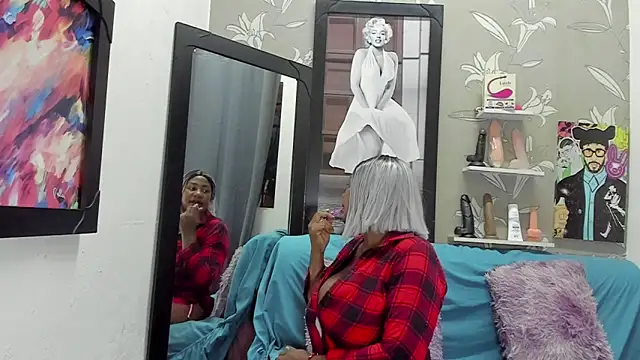 Snapshot of Karen_Bis chatting on 31, 3, 2026 Karen Bis online show from 31, 3, 2026