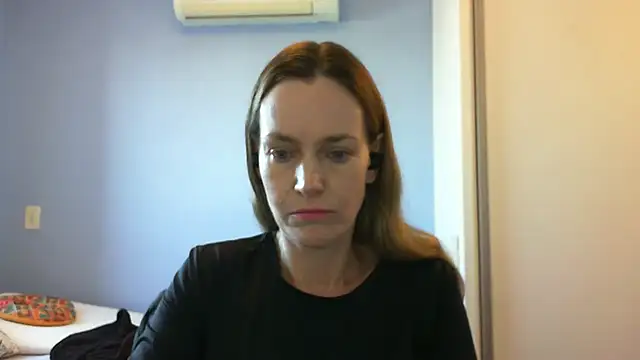 Snapshot of Annylove1 chatting on 11, 9, 2025 Annylove1 online show from 11, 9, 2025