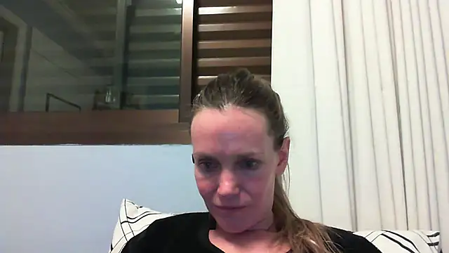 Snapshot of Annylove1 chatting on 14, 9, 2025 Annylove1 online show from 14, 9, 2025