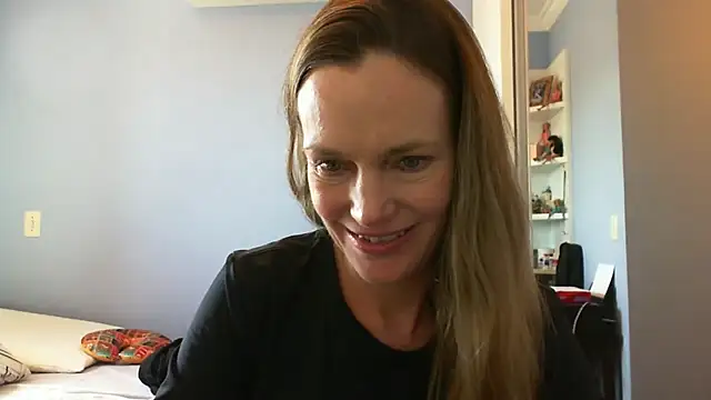 Snapshot of Annylove1 chatting on 18, 9, 2025 Annylove1 online show from 18, 9, 2025