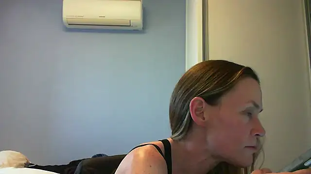 Snapshot of Annylove1 chatting on 21, 9, 2025 Annylove1 online show from 21, 9, 2025