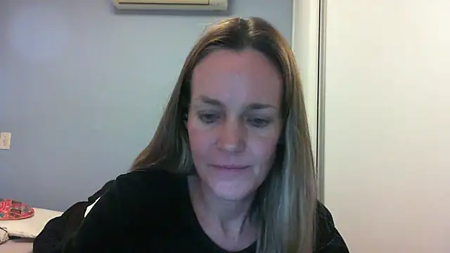 Snapshot of Annylove1 chatting on 27, 9, 2025 Annylove1 online show from 27, 9, 2025