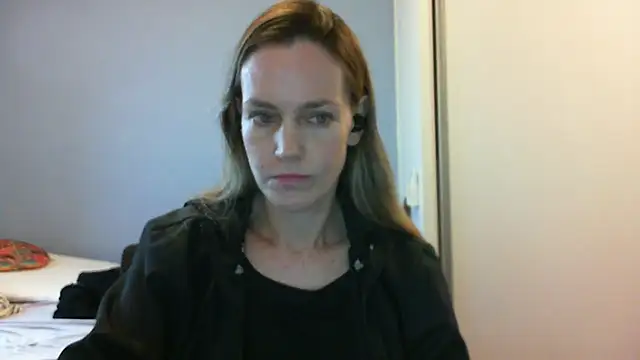 Snapshot of Annylove1 chatting on 2, 10, 2025 Annylove1 online show from 2, 10, 2025