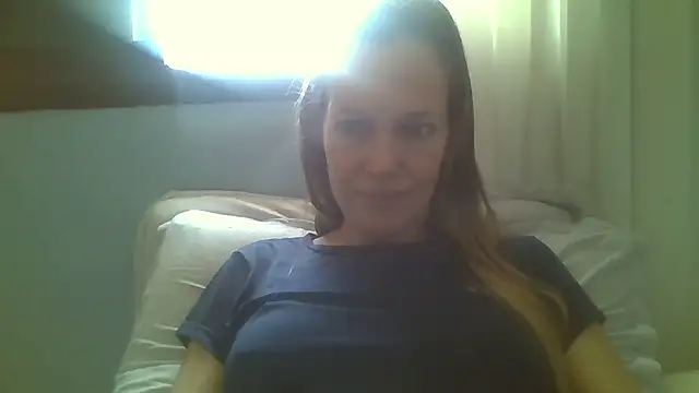 Snapshot of Annylove1 chatting on 5, 10, 2025 Annylove1 online show from 5, 10, 2025