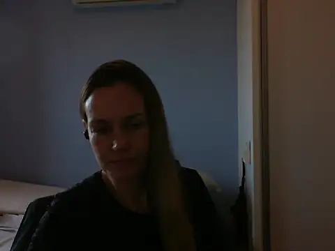 Snapshot of Annylove1 chatting on 16, 10, 2025 Annylove1 online show from 16, 10, 2025