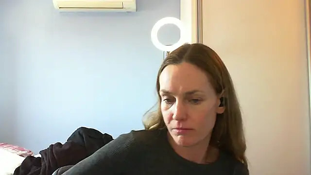 Snapshot of Annylove1 chatting on 11, 11, 2025 Annylove1 online show from 11, 11, 2025