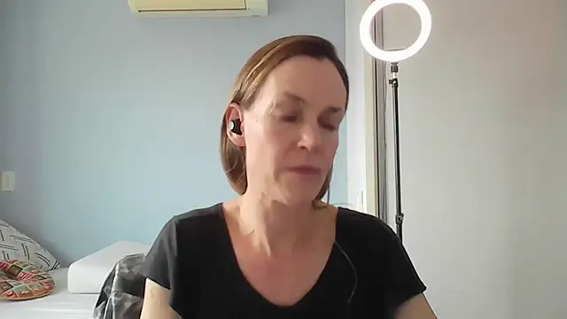 Snapshot of Annylove1 chatting on 3, 12, 2025 Annylove1 online show from 3, 12, 2025