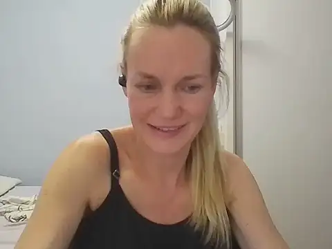 Snapshot of Annylove1 chatting on 7, 1, 2026 Annylove1 online show from 7, 1, 2026