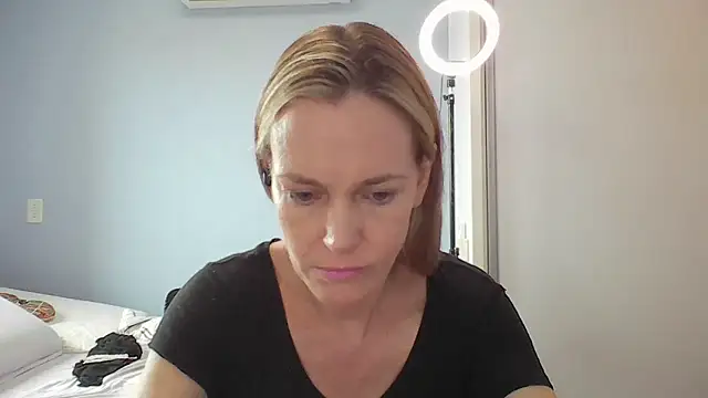 Snapshot of Annylove1 chatting on 9, 1, 2026 Annylove1 online show from 9, 1, 2026