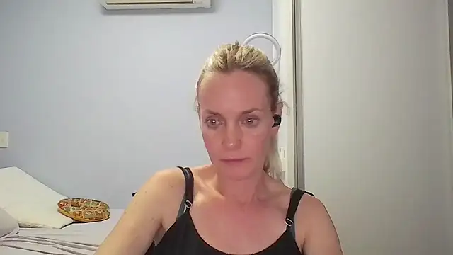 Snapshot of Annylove1 chatting on 18, 1, 2026 Annylove1 online show from 18, 1, 2026