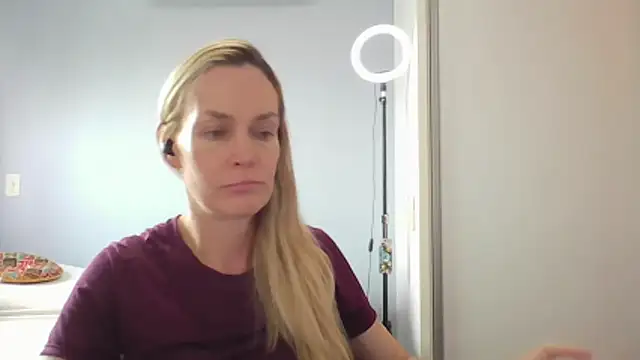 Snapshot of Annylove1 chatting on 6, 2, 2026 Annylove1 online show from 6, 2, 2026