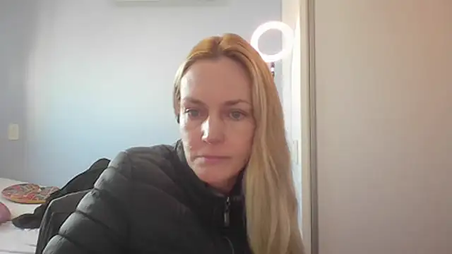 Annylove1 online show from 13, 5, 2026