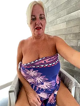 Snapshot of Patsylaboner chatting on 16, 6, 2026 Patsylaboner online show from 16, 6, 2026