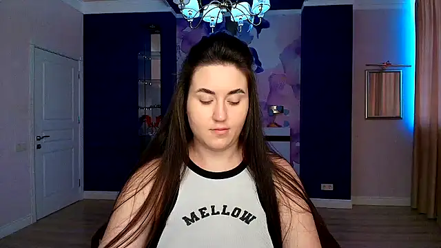 Roxie Bradley online show from 11, 1, 2025