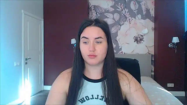 Roxie Bradley online show from 16, 1, 2025