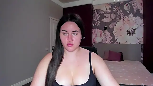 Roxie Bradley online show from 15, 9, 2025