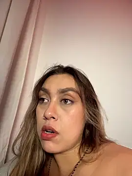 Snapshot of Im_sophiie chatting on 30, 5, 2026 Im sophiie online show from 30, 5, 2026