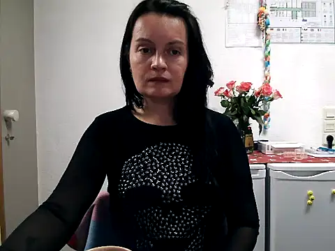 LoveNBloom online show from 9, 3, 2025