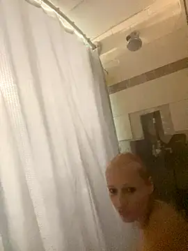 Jessiejames32 online show from 2, 11, 2025