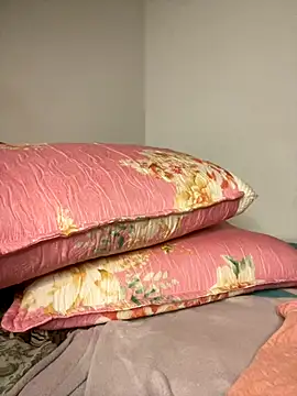  yisela  online show from 28, 10, 2025