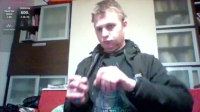 Snapshot of Matttthees chatting on 29, 12, 2024 Matttthees online show from 29, 12, 2024