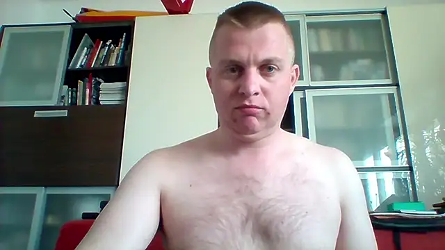 Snapshot of Matttthees chatting on 10, 3, 2025 Matttthees online show from 10, 3, 2025