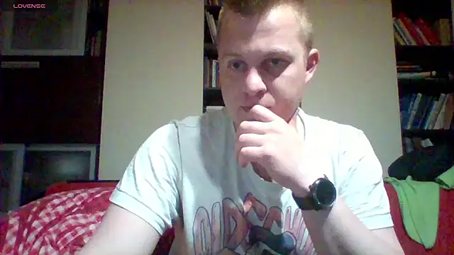 Snapshot of Matttthees chatting on 7, 4, 2026 Matttthees online show from 7, 4, 2026