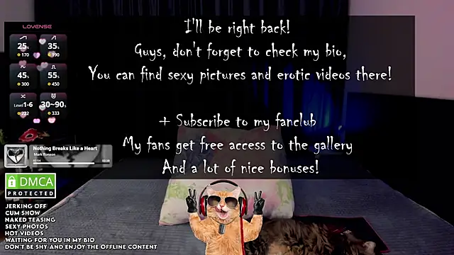 Snapshot of Lee_Loo chatting on 20, 12, 2025 Lee Loo online show from 20, 12, 2025