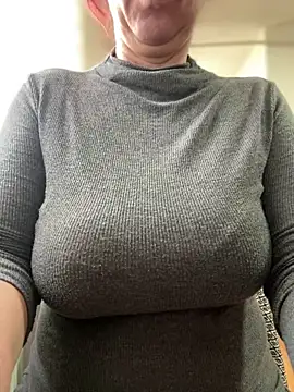 Snapshot of sweetmystery1 chatting on 26, 3, 2026 sweetmystery1 online show from 26, 3, 2026