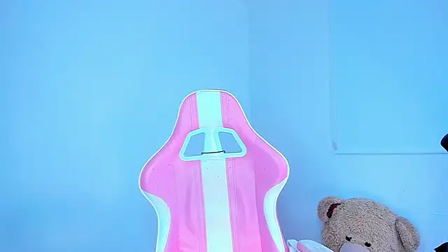 Snapshot of Ariana_f chatting on 7, 3, 2026 Ariana f online show from 7, 3, 2026