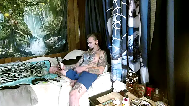 Snapshot of Tarzan3336 chatting on 2, 12, 2024 Tarzan3336 online show from 2, 12, 2024